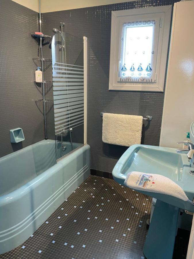 "La Revillaise" Proche Mer, Grand Jardin Clos, 2 A 5 Personnes-Adultes-Enfants- Réville Buitenkant foto