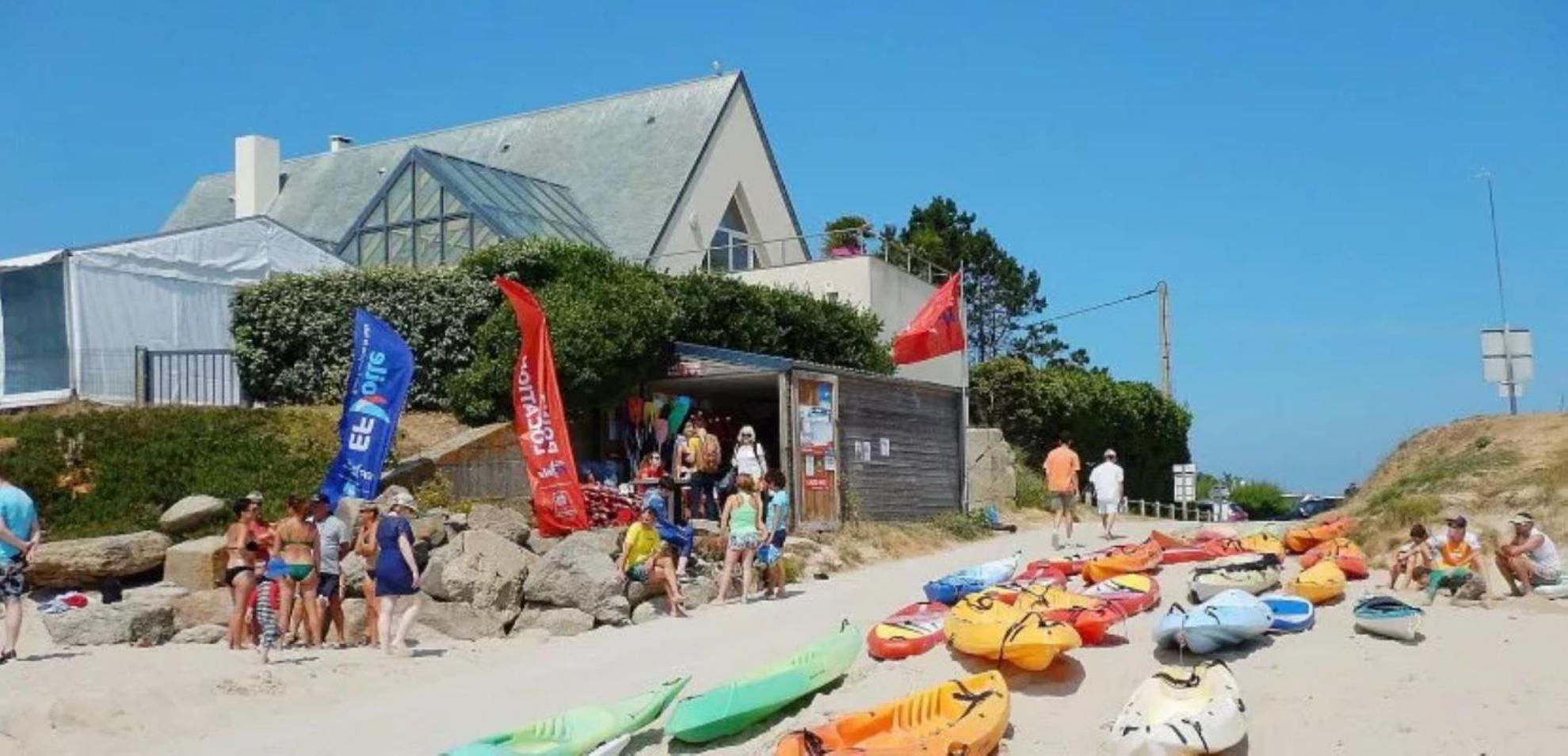 "La Revillaise" Proche Mer, Grand Jardin Clos, 2 A 5 Personnes-Adultes-Enfants- Réville Buitenkant foto