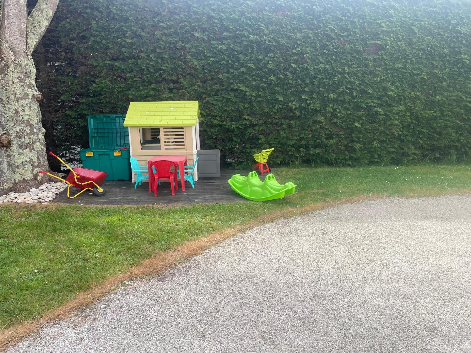"La Revillaise" Proche Mer, Grand Jardin Clos, 2 A 5 Personnes-Adultes-Enfants- Réville Buitenkant foto